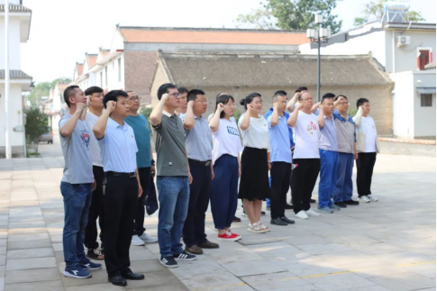 “賡續(xù)革命傳統(tǒng)，強(qiáng)化使命擔(dān)當(dāng)”——焦作安彩開展建黨101周年主題黨日活動(dòng)